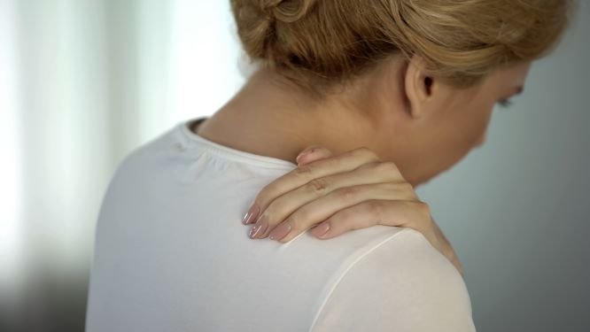 Por que pacientes com dores crônica precisam continuar seus tratamentos?